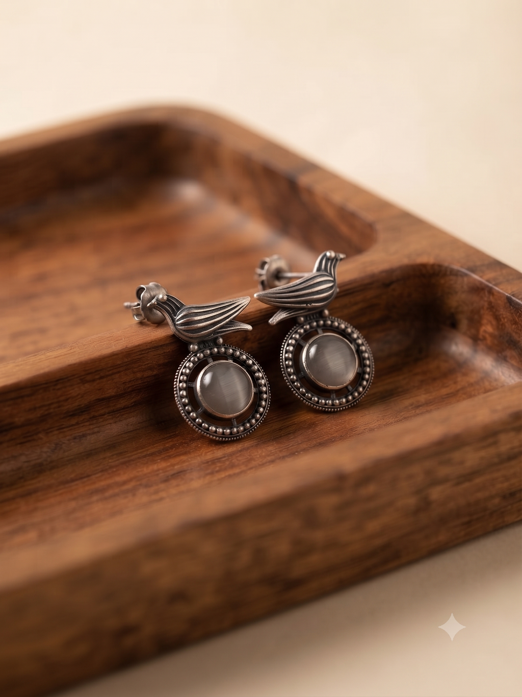 Silver Oxidized Bird Stone Earring