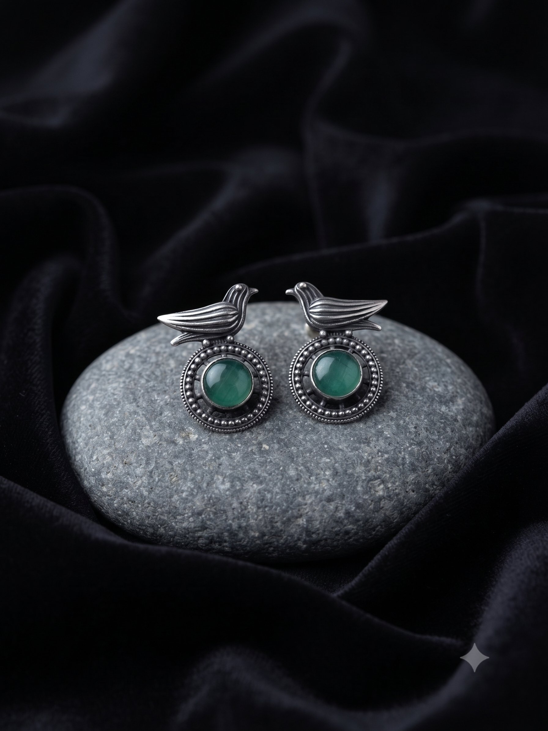 Silver Oxidized Bird Stone Earring