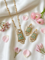 Multilayer Pastel Green Necklace Set
