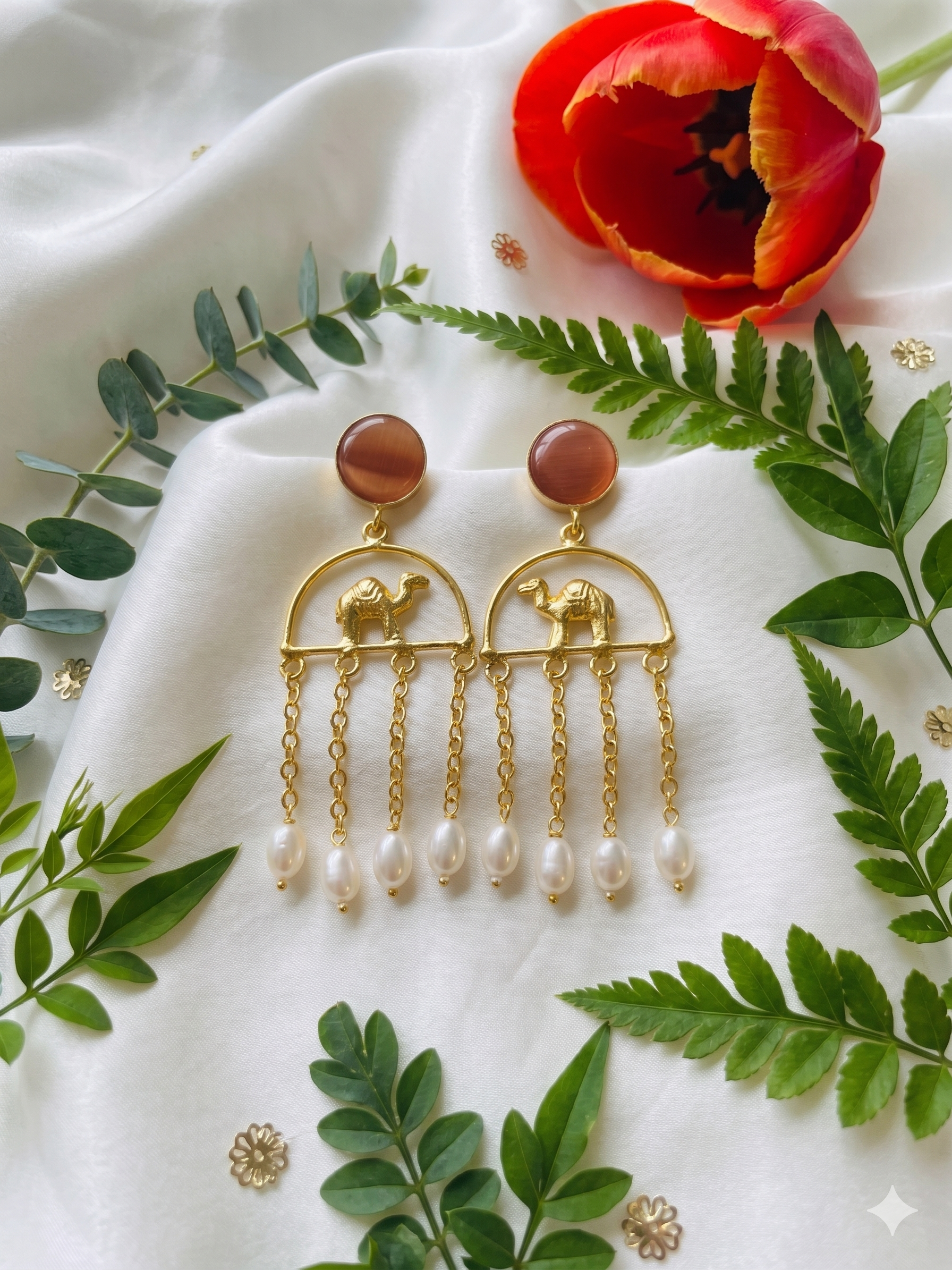 Monalisa Camel Earring