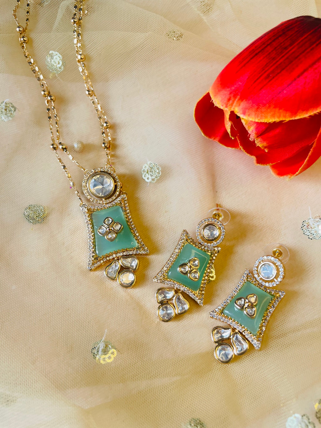 Multilayer Pastel Green Necklace Set