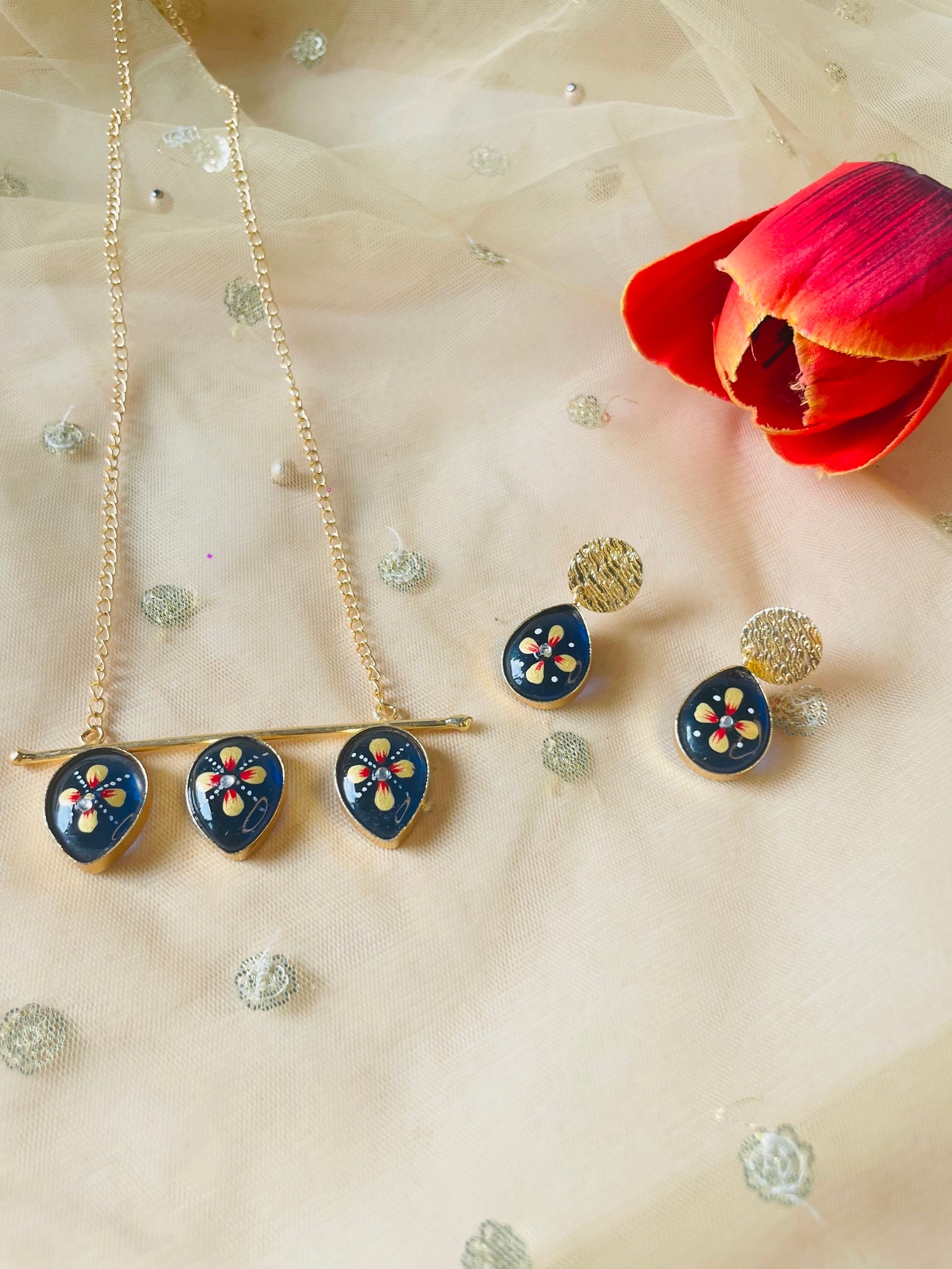 Monalisa Hand Painted Drop Necklace Set