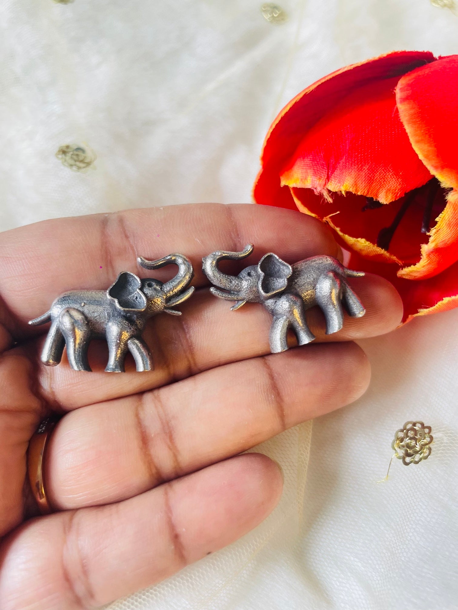 Silver Oxidized Elephant Stud