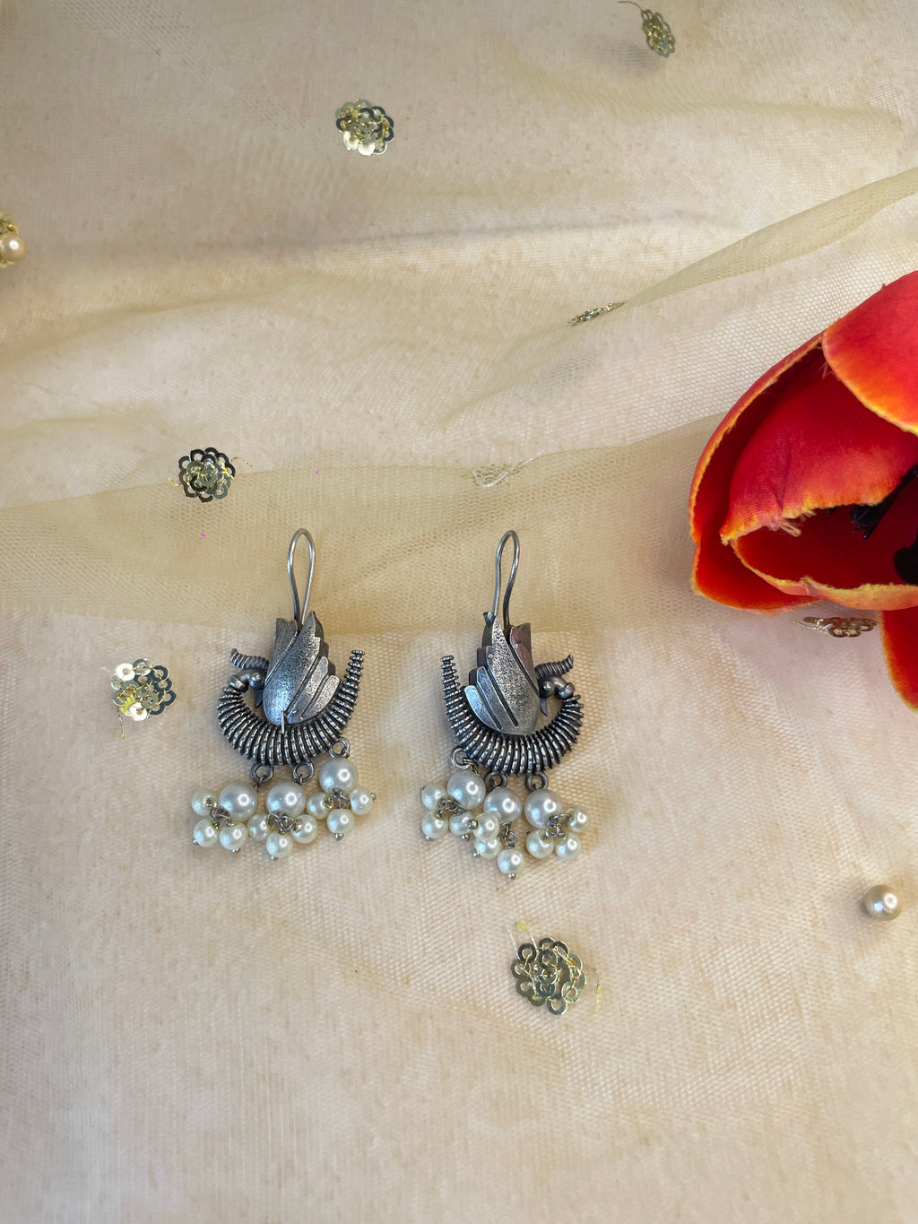Silver Oxidized Peacock Pearl Earring