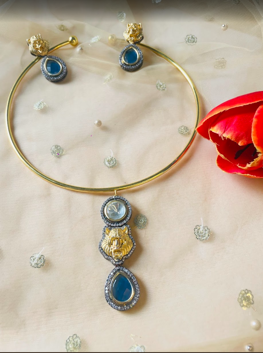 Modern Hasli Necklace Set